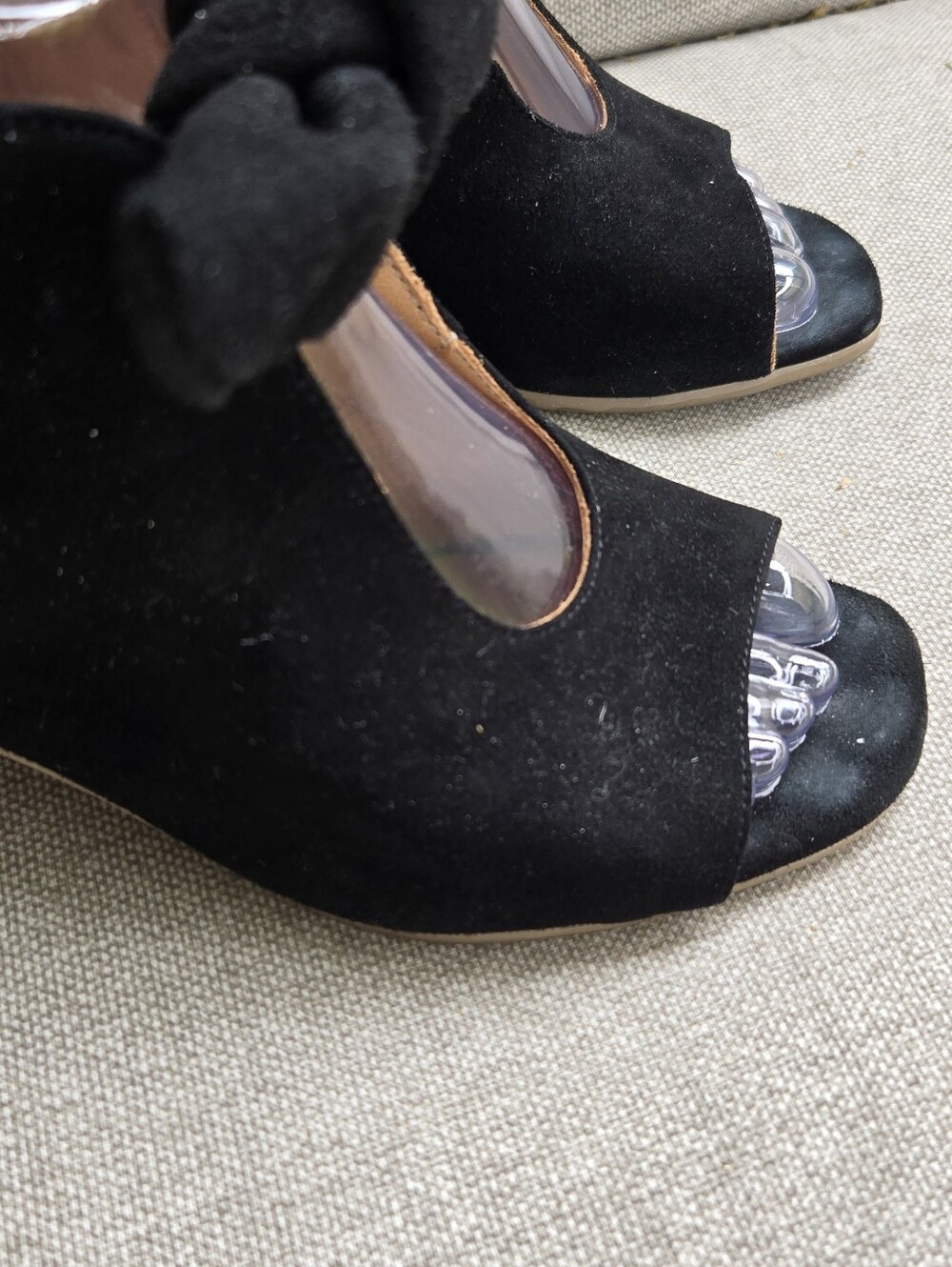 Bueno Ellie Black Suede Open-Toe Block Heel Sandals Bow Accent - Picture 5 of 11